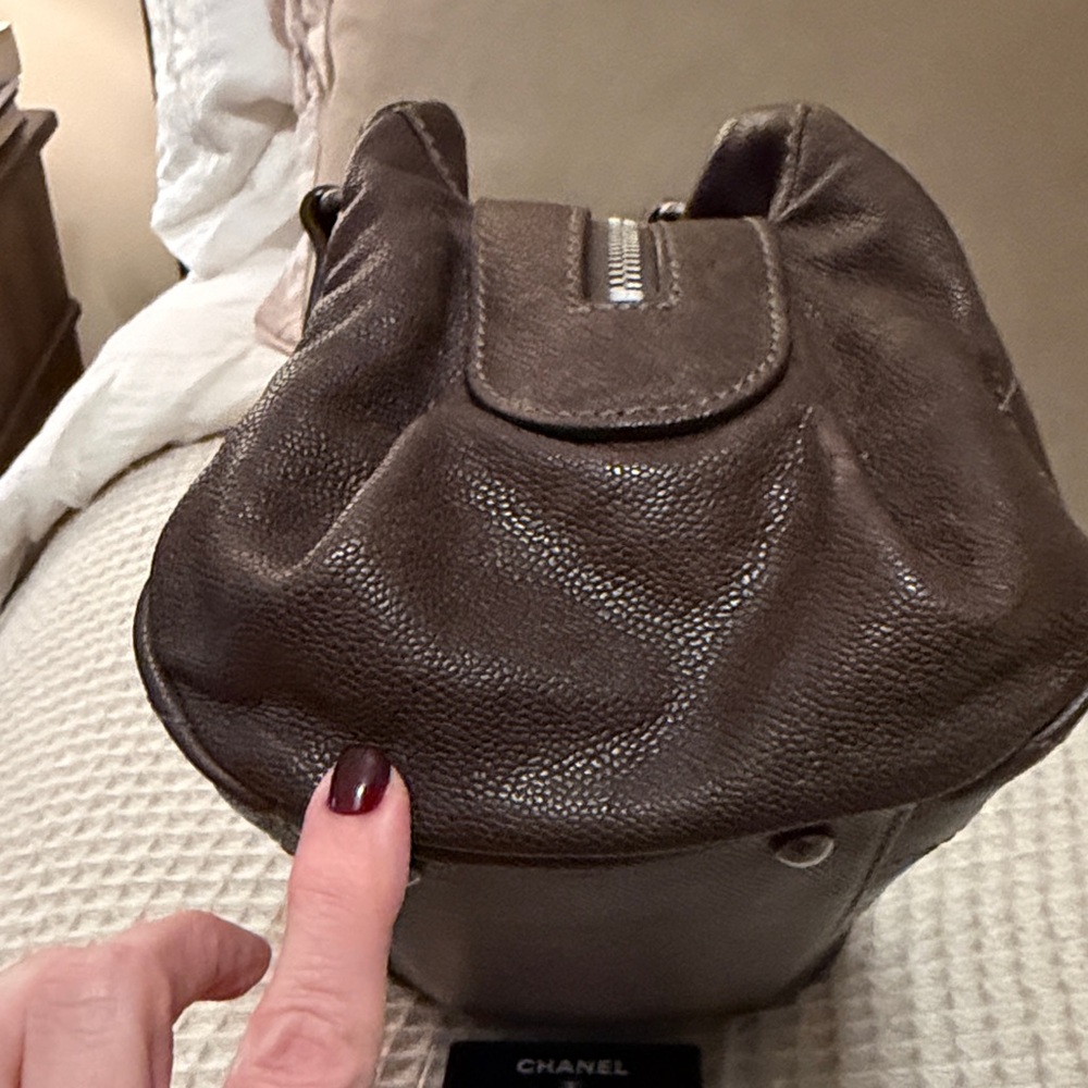 EUC Chanel Quilted Caviar Satchel - Picture 4 of 12